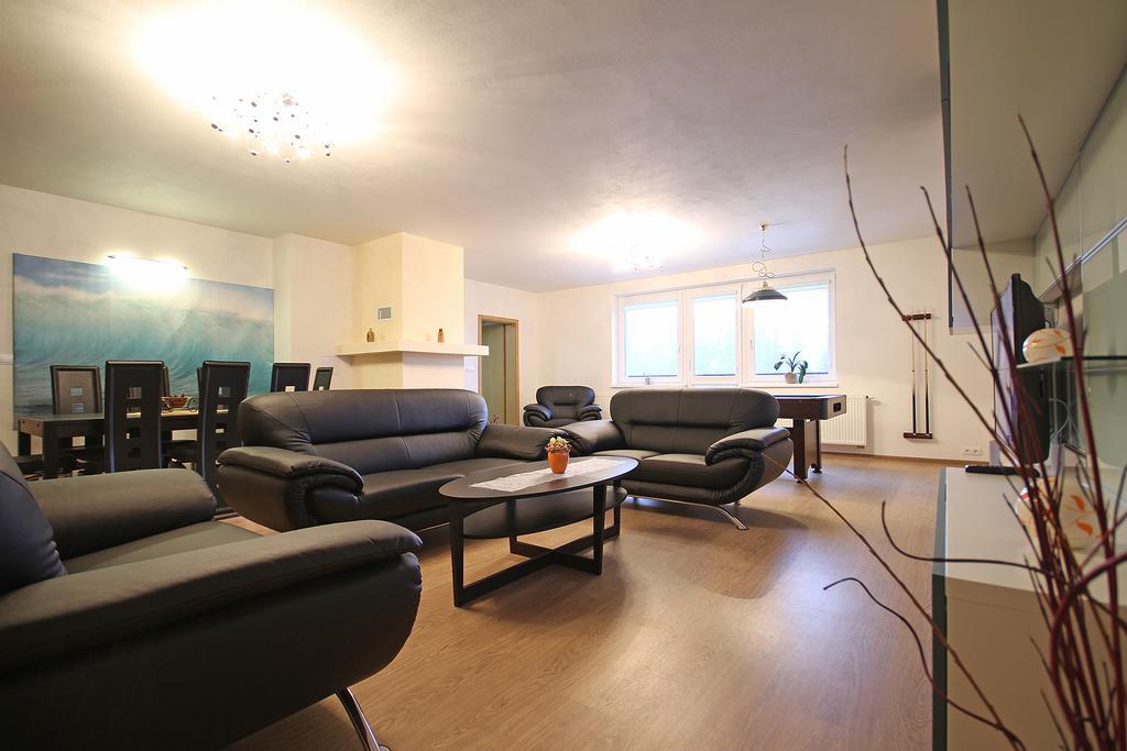 Apartmenty Patris 塔特兰斯卡斯特拉 外观 照片